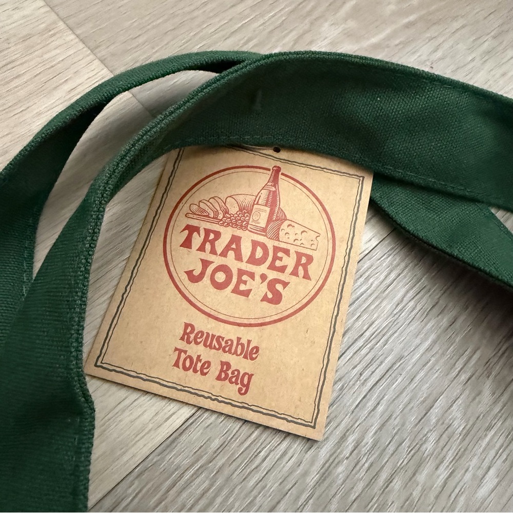 Trader Joe’s Green Reusable Tote Bag Large Canvas Shopping Grocery Bag NEW - Picture 5 of 7
